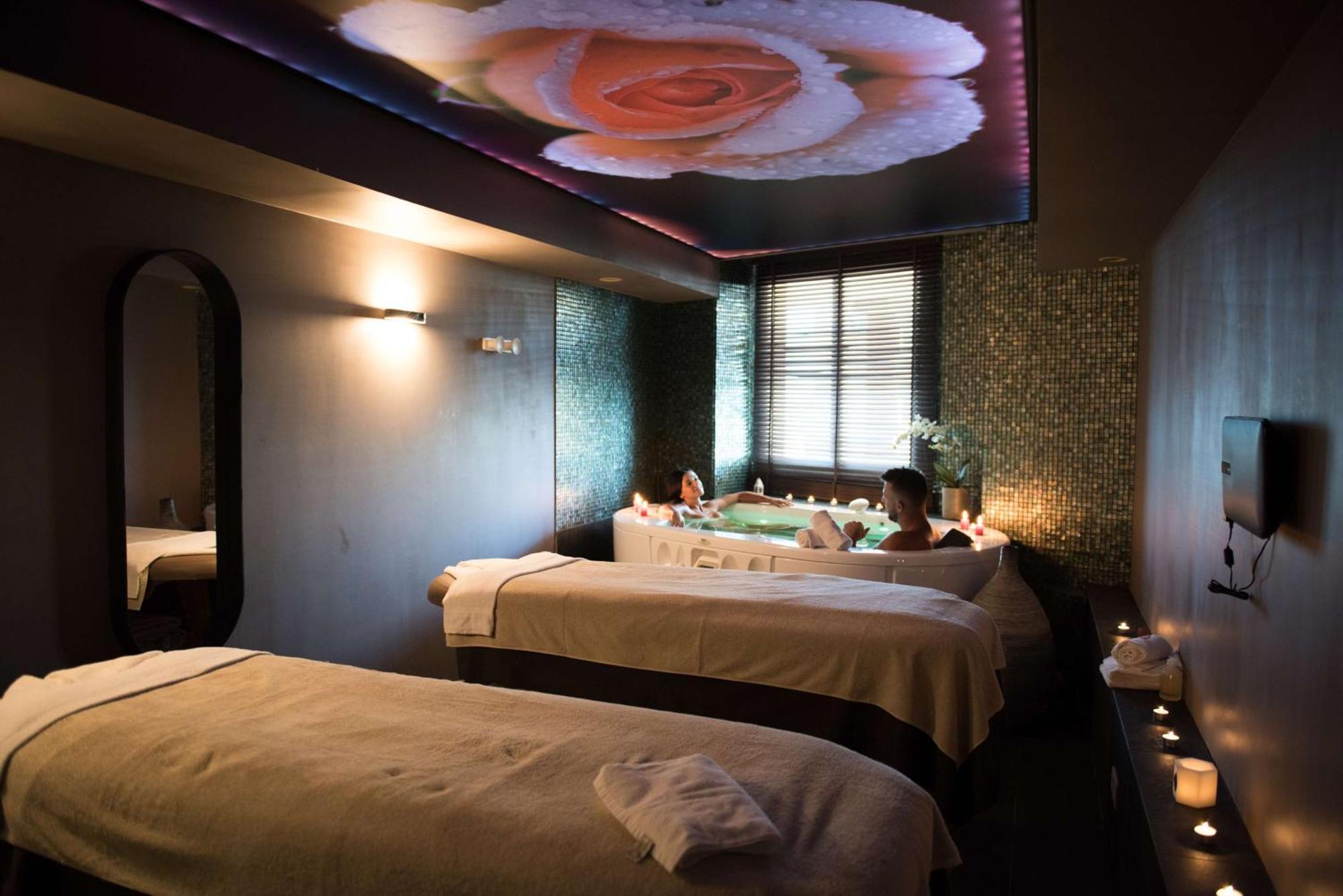 Grand Hotel Les Flamants Roses Thalasso & Spa كانيه المظهر الخارجي الصورة